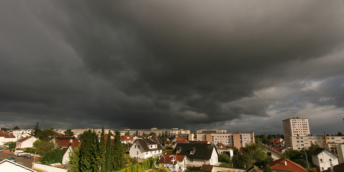 Une averse s'vacue par le Nord