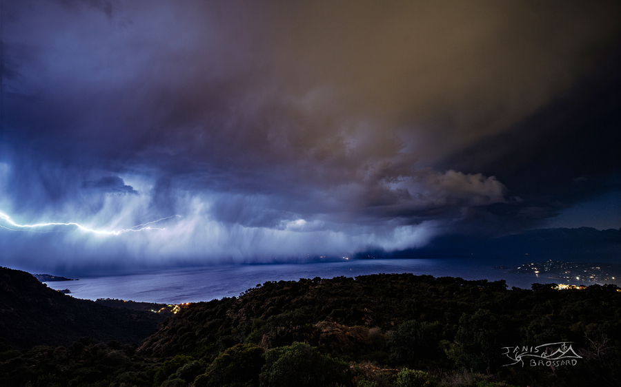 PhotoLive, la météo en photos, en temps réel.